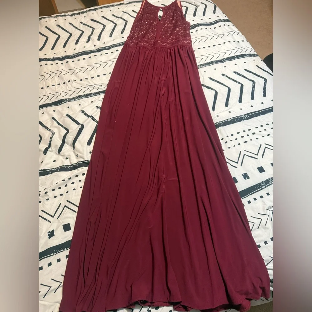 Morgan & Co formal dress - Picture 1 of 4